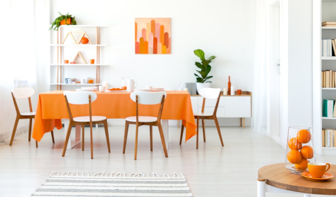 Применение оранжевого цвета в интерьере кухни