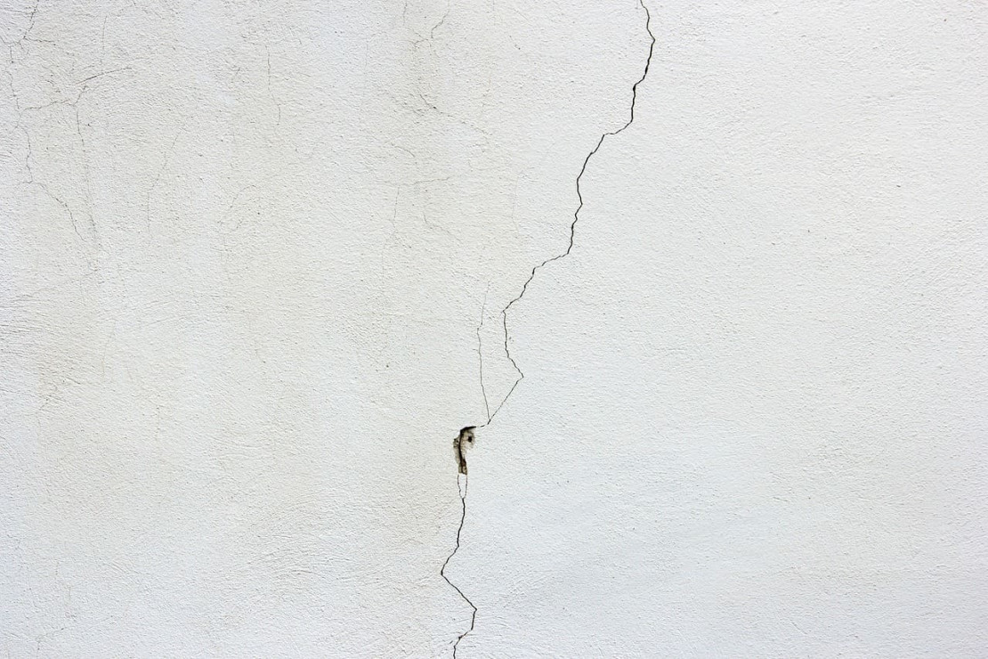 Трещины в стенах