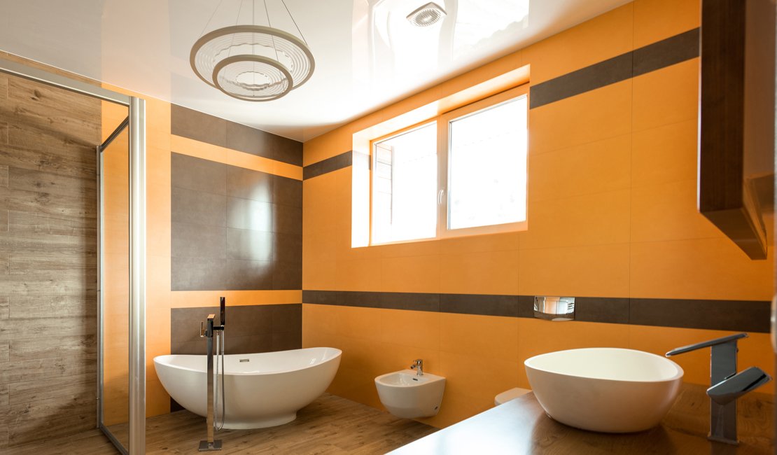 Оранжевый цвет в интерьере ванной комнаты